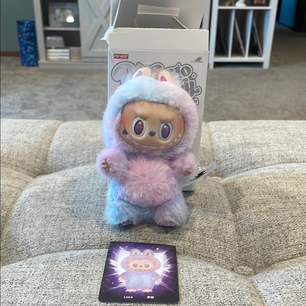 Labubu - Big into Energy Luck